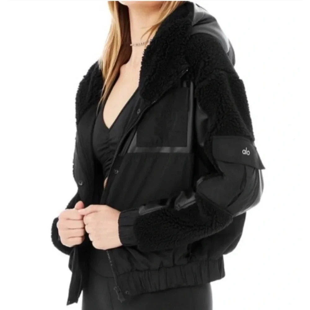 Alo Womens Sherpa Utility Gear OVERSIZE Jacket XS Black  Hooded C